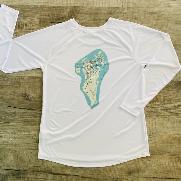 NEW without TAGS long sleeve rash guard w print of Bahrain (size L) - Picture 3 of 5